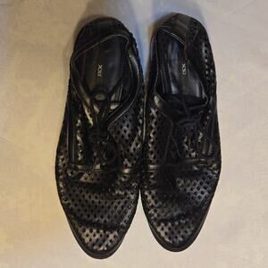 Vintage Luxe Collection XXI Black Perforated lace up Shoes